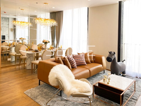 Beautiful & Modern Style Unit 2 Beds 2 Baths with Bathtub Good Location BTS Phrom Phong / Rent&Sale-Noble BE33
