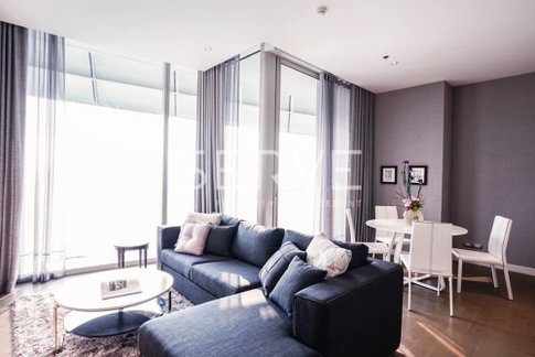 Luxury Condo in Ratchadamri - 2 Bd. Unit for Sale // Condo Next to BTS-Magnolias Ratchadamri Boulevard