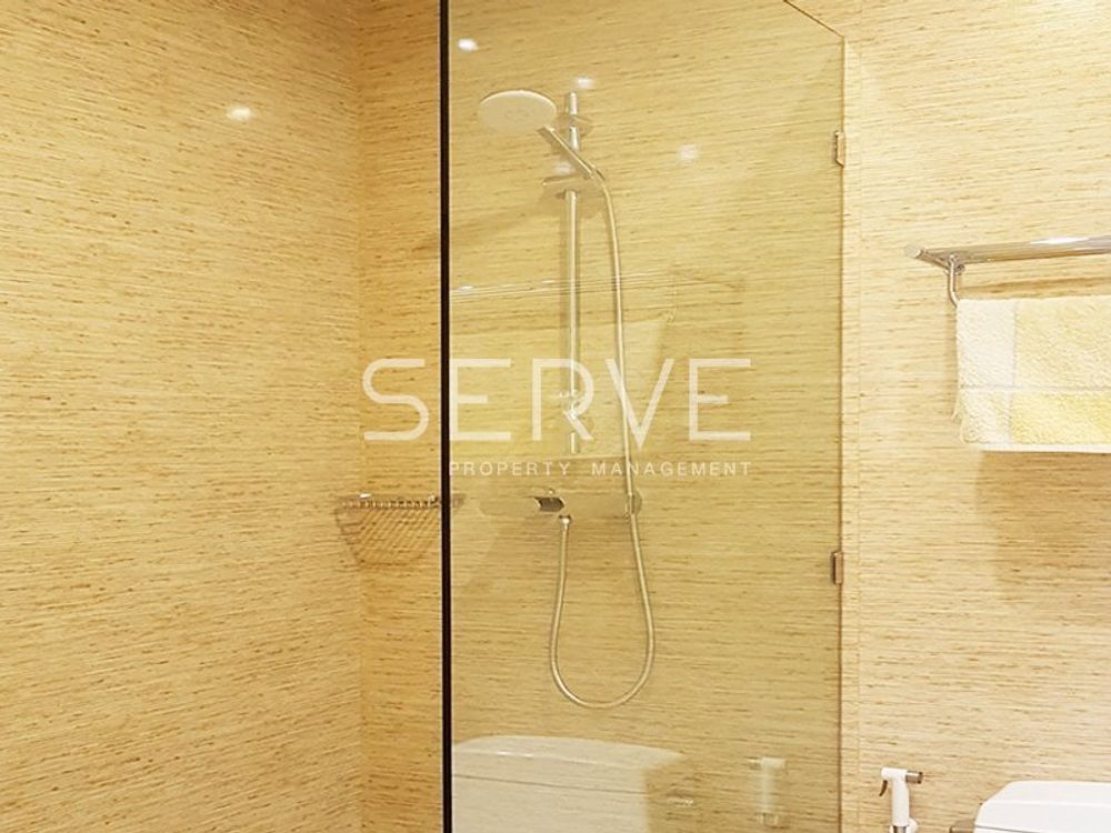 รูป Corner 1 Bed Large Unit with Bathtub on High fl. 15+ @ Thonglor Area-Icon 3 - รูปที่ 12/14