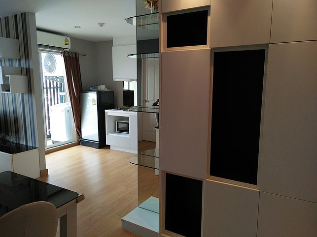 picture Plus Condo Hatyai 1 with swimming pool and fitness room. - 2/17