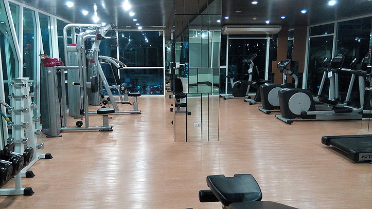 picture Plus Condo Hatyai 1 with swimming pool and fitness room. - 13/17