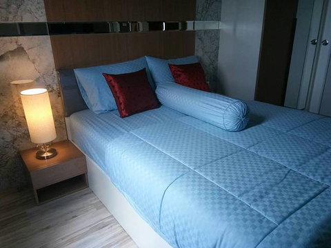 Room for rent  ( Plus Condo )  10th floor  Sea view fully furnished 