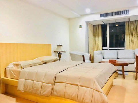 ให้เช่า Trendy Condominium. สตูดิโอ 35ตร.ม. ว่างพร้อมอยู่ Line id: @pfgent