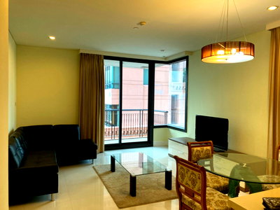 Condos for rent : For rent Aguston sukhumvit 22 (pet friendly )