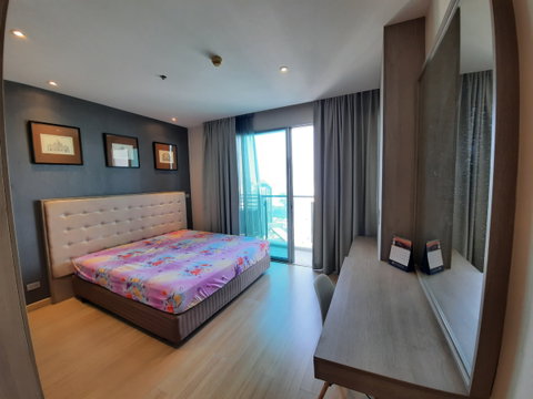 Sale 5,500,000 baht Skywalk condo BTS Prakanhong