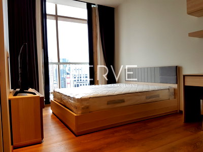 Condos for sale : Condo For Sale 1 Bed Unit Park 24 Luxury Condo Good Location In Phrom Phong  