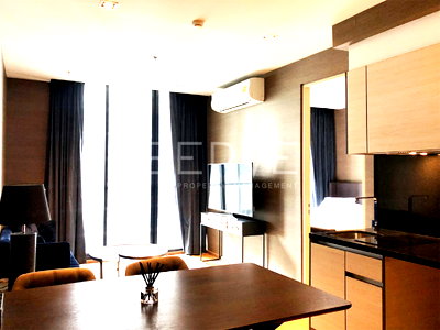Condos for sale : Luxury Decor for 2 Bed Corner Unit BTS Phrom Phong station at Condo Park Origin Phrom Phong / Condo For Sale / Sell with Tenant 