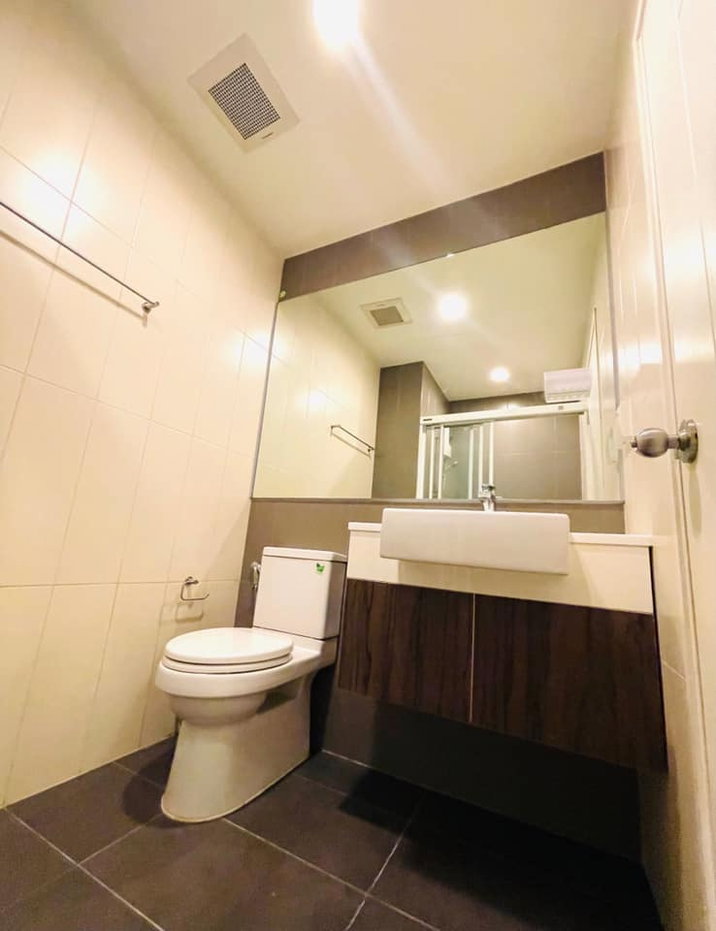 รูป M1213 คอนโดให้เช่า Centric Ratchada - Huai Khwang ห้องสวย เฟอร์ครบ มีเครื่องซักผ้า ราคาพิเศษ - รูปที่ 7/8