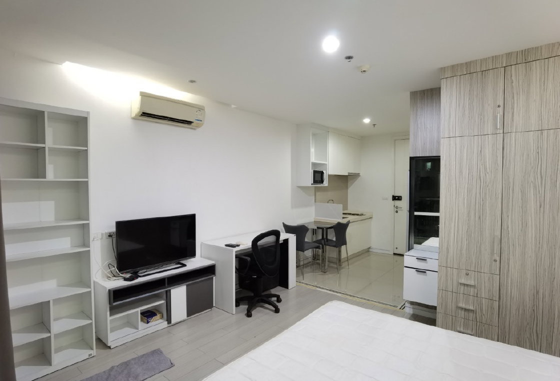 รูป WP2248 คอนโดให้เช่า T.C. Green (ที.ซี. กรีน) ห้องสวย เฟอร์ครบ มีเครื่องซักผ้า ราคาพิเศษ - รูปที่ 8/23