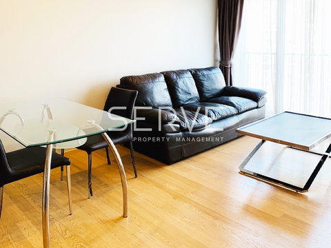 Minimal 1 Bed Unit in Phrom Phong Area at Condo Noble Refine Condo Close to BTS 200 m. & The Emporium / Condo For Rent