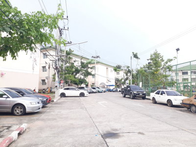 Baan Eua Ar Thorn Chonburi (Sri Racha)