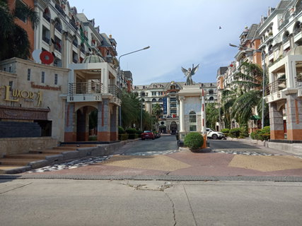 Condo Champs Elysees Chaeng Watthana - For Sale