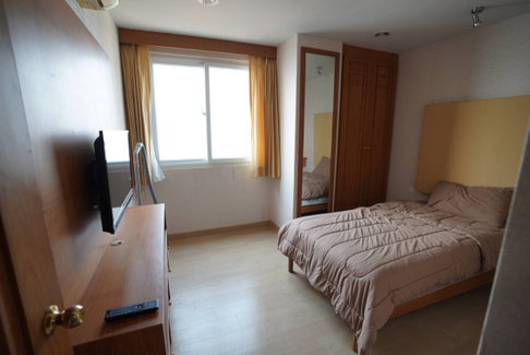 Ladda Condoview (ลัดดา คอนโดวิลล์) 2 ห้องนอน