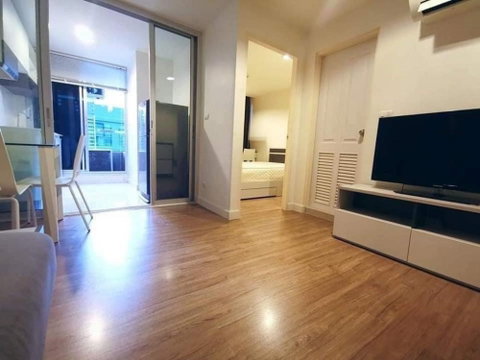 Condo for rent The Kris Ratchada 17 near MRT Sutthisan, beautiful room, fully furnished, Fully Furnished Line ID: @ppagent