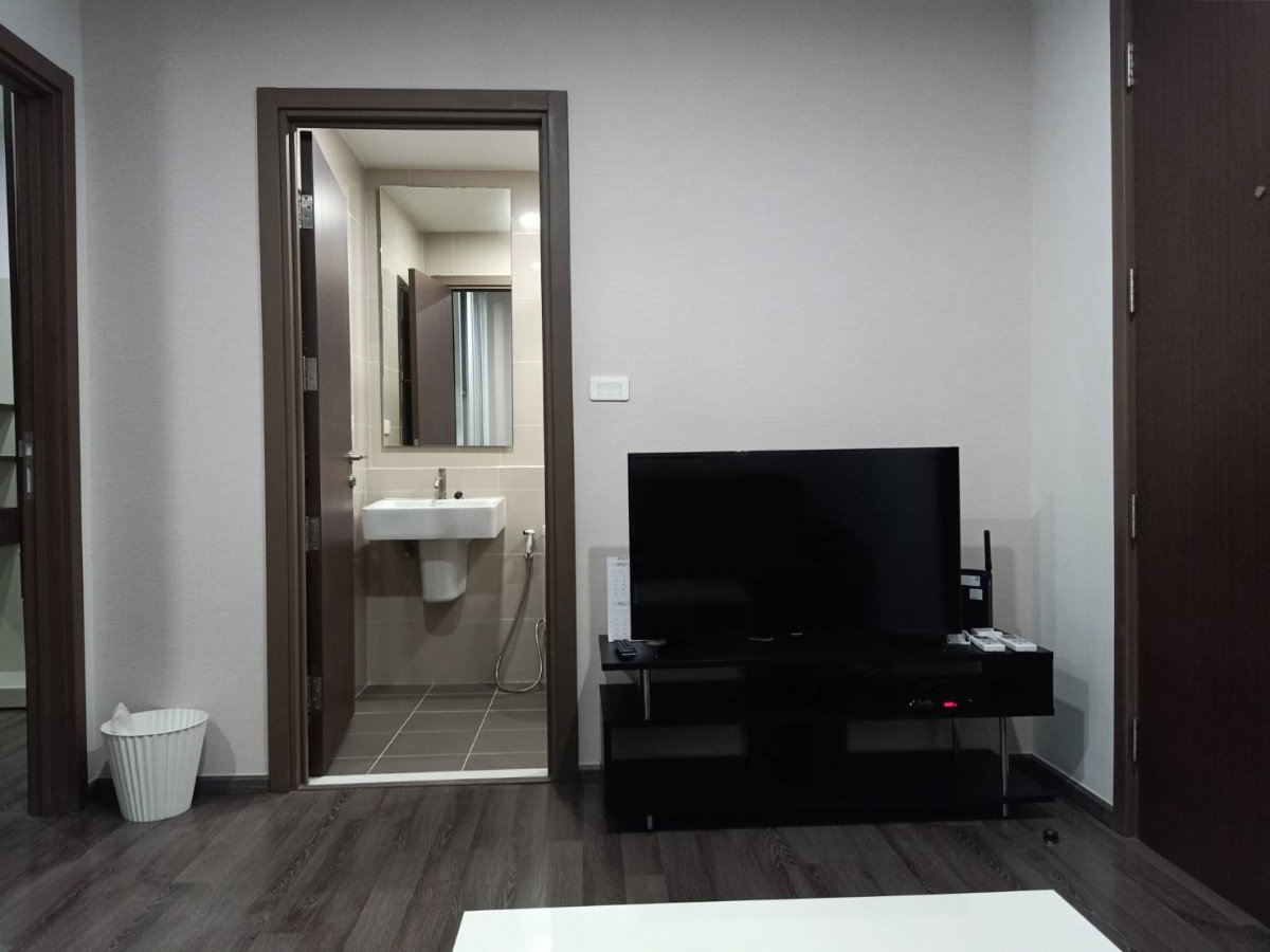 รูป ให้เช่าคอนโดเดอะเบส ไฮท์ - อุดรธานี : THE BASE Height - Udonthani ห้องกว้าง เฟอร์นิเจอร์ครบครัน - รูปที่ 4/8
