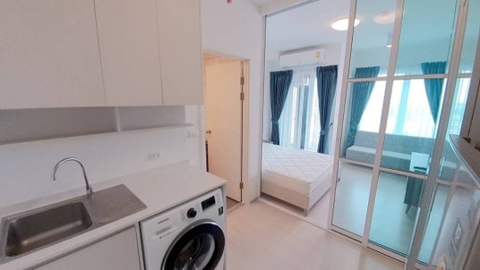รูปภาพ Chapter one eco 🍁 fully furnished 🍁 only10000 baht. Very new room.