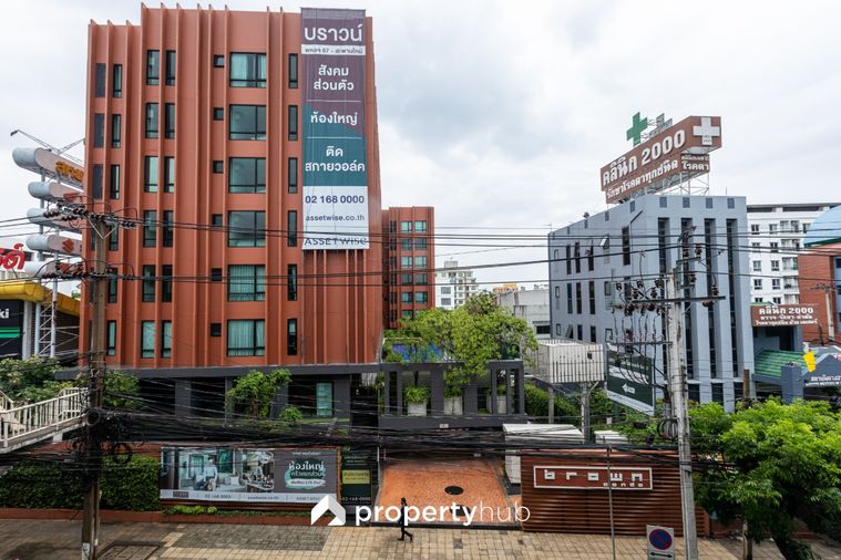 บราวน์ คอนโด พหลฯ - สะพานใหม่