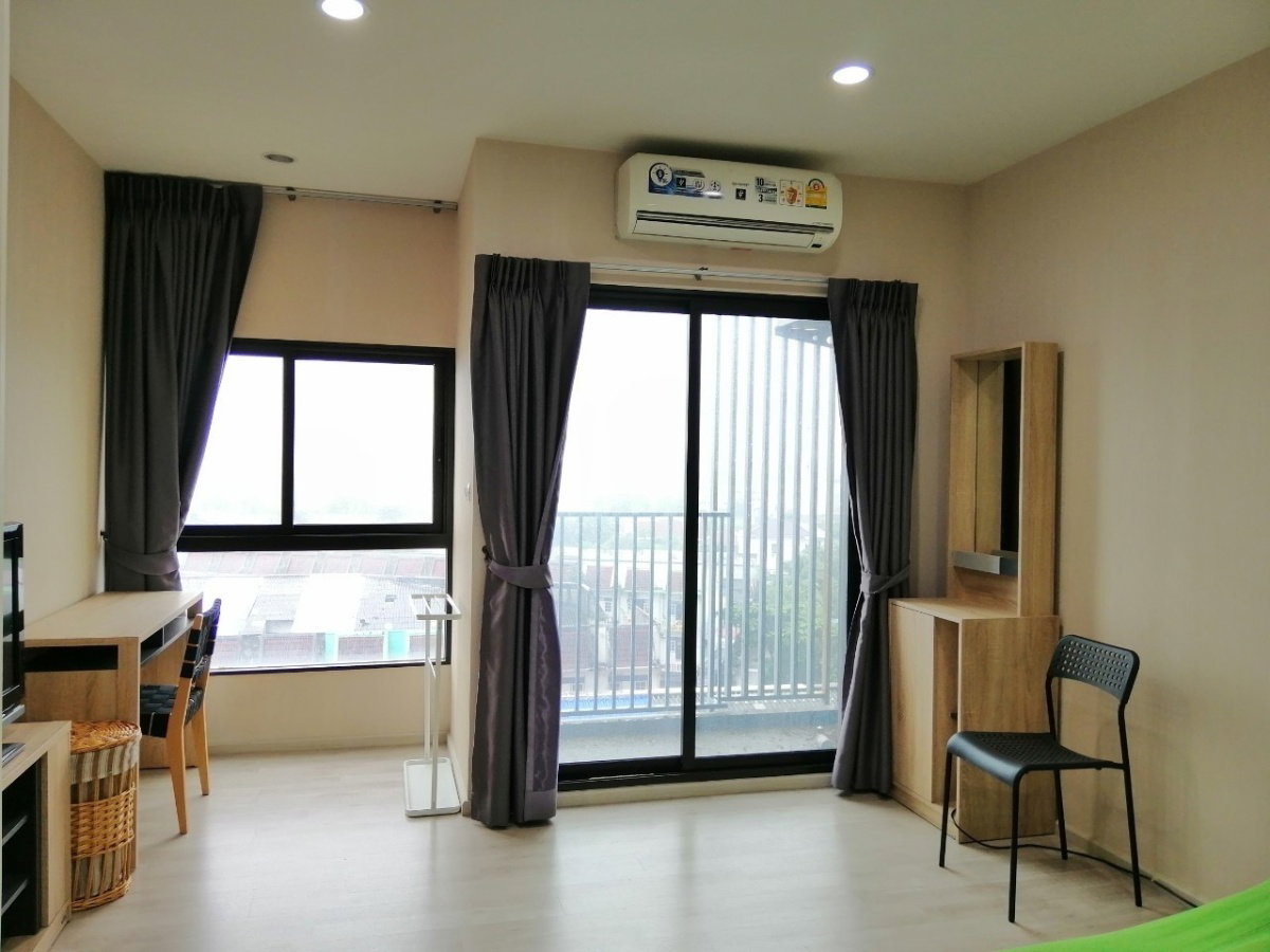 picture  S0043 Sell Plum Condo Central Station Phase 1  - 1/14