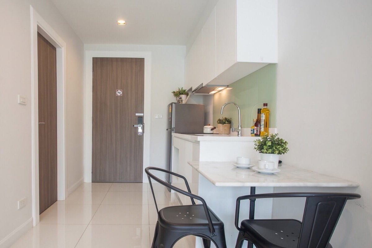 รูป de amber condo บางเสร่ นาจอมเทียน ห้องสวย ใกล้ทะเลเพียง 60.ม. - รูปที่ 5/9