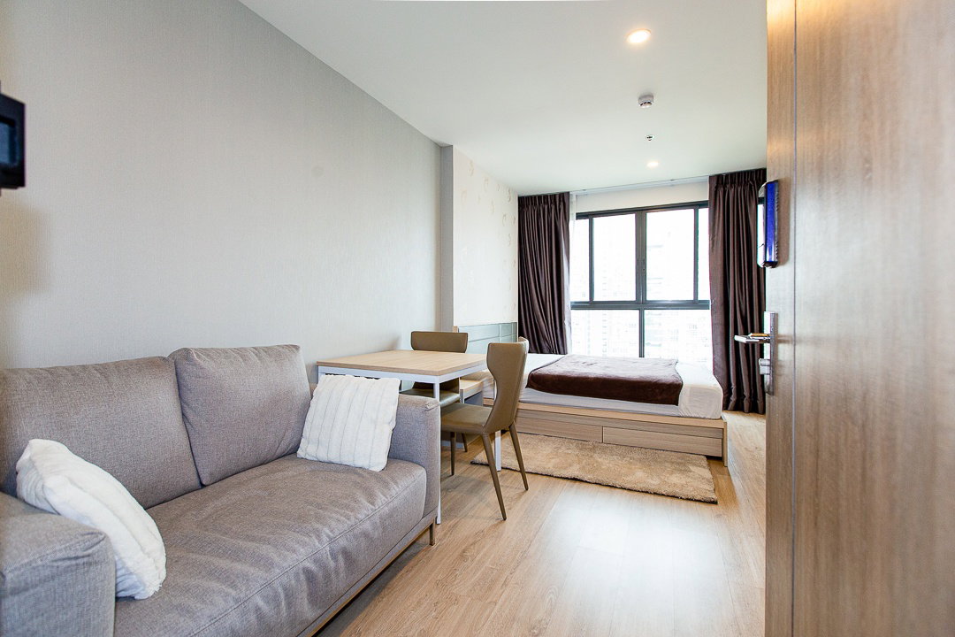 ** ให้เช่า  Ideo O2 - Studio  ขนาด 28 ตร.ม. เฟอร์ครบ อยู่ใกล้ BTS บางนา **