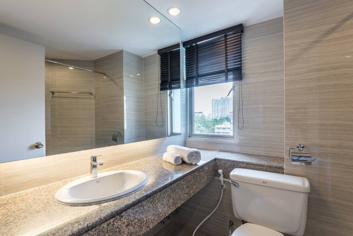 picture For Rent : 2 Bedroom at Bangkok Garden condo soi Narathiwas 24 Ref. A15210303 - 7/7