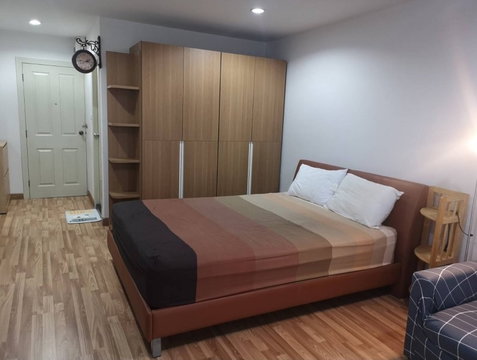 P-115365 ต้องการขายคอนโด รีเจ้นท์ โฮม 19 สุขุมวิท 93 Soi Suk Ruam Kan, Din Daeng, Bangkok Line Id: @easythaihome 085-592-2897