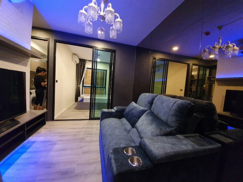 🥇Sofa Bed/ไฟ LED + Swith สัมผัส/ห้องตกแต่งดูดี/ตึกหน้าสุดใกล้ 7-11 / มี ค.ซักผ้า ของครบ พร้อมอยู่🥇ให้เช่า Notting Hill Sukhumvit 105 BTS แบริ่ง 400m 