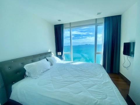 For SaleThe Palm Wongamat Beach Front Pattaya   1Beds Sea view (S03-0915)