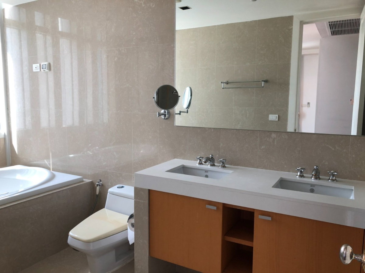 รูป 🔥 Athenee Residence  - 4 Bedrooms for RENT ONLY 160K 🔥 - รูปที่ 24/37