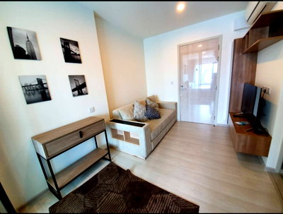 Condos for rent : Life Asoke  best price in building 35 sqm   High Floor!!
