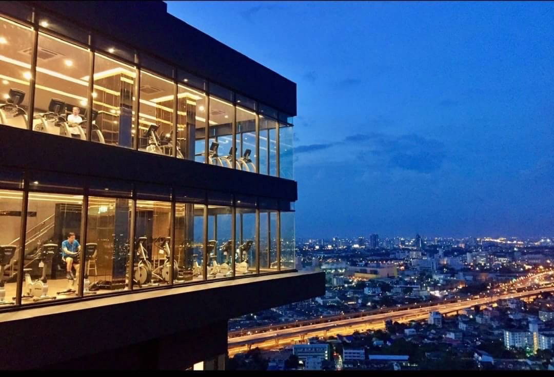 รูป ให้เช่าคอนโดหรู ส่วนกลางอลังการที่สุดในย่านนี้ ด้วยสระว่ายน้ำ 4 สระ พร้อมติดรถไฟฟ้า ราคาดีที่สุด - รูปที่ 9/12