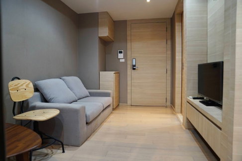  Klass Silom 1นอน 33ตร.ม. Line id: @pfagent