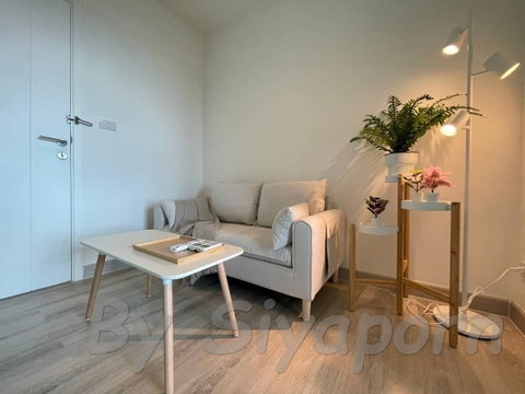 🌸🌸🌸 SI090601 For rent Aspire rama4 nice room,high floor ,new renovated !!!Near BTS Ekkamai!!!