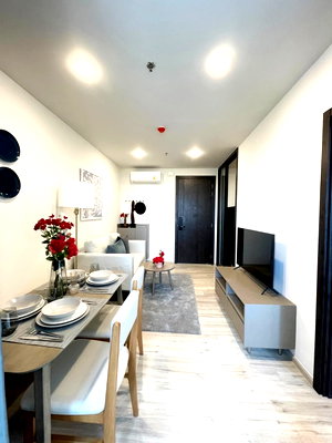 Condos for rent : Condo for rent: XT Huaikwang 🍁Full furniture and electrical appliances 🍁There are many rooms of various sizes 🍁The room is very beautiful