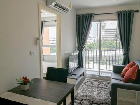 Chewathai Phetkasem 27 CONDO FOR RENT 9500 BAHT PER MONTH