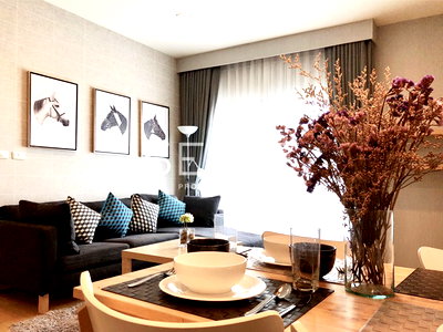Condos for sale : 🔥🔥 1 Bed with Bathtub Nice Unit Good Location Close to BTS Ekkamai 200 m. at Noble Reveal Condo / Condo For Sale