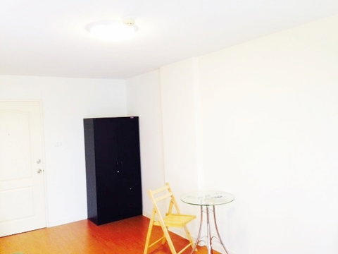 A65- 184 selling cheap *** Lumpini Condo Town Rattanathibet. Near the Purple Line train station, Nonthaburi Intersection 1, 2th floor, shady