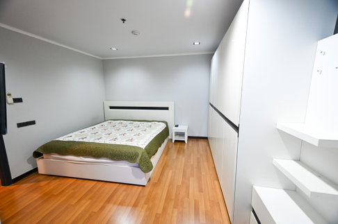 Condo for sale Lumpini Place Ratchada - Thapra fully furnished.