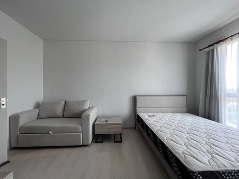 ขายพร้อมผู้เช่า คอนโด UNIO SUKHUMVIT 72 Phase 2 ชั้น 8 ขายพร้อมเฟอร์นิเจอร์ทุกชิ้น นัดชมโทร. 065-451-9256 หนิง นายหน้ามืออาชีพ 