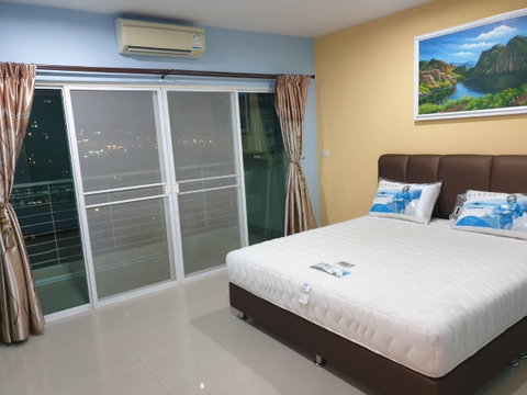 For Sale – AD Hyatt Condominium (S03-0744)