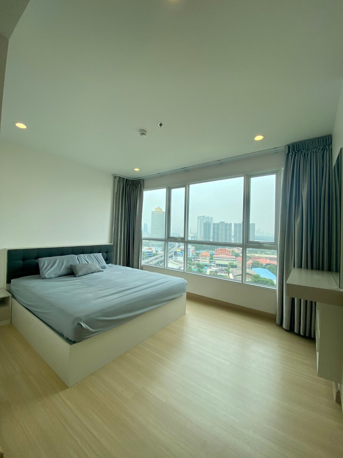 ให้เช่าห้องสวย วิวแม่น้ำ Supalai Riva Grande
