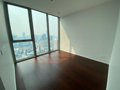 Sale Hyde Sukhumvit11 142.16 Sq.m penthouse  (S03-1173)
