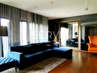 Condos for sale : Duplex 1 Bed 2 Baths with Bathtub Modern Style 101.26 sq.m. Perfect Location BTS Thong Lo at Noble Remix Condo / For Sale