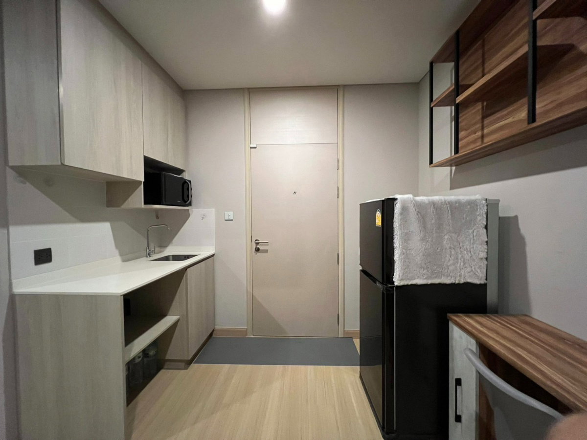 รูป ให้เช่า studio ขนาด 24 ตรม. ชั้น 11 ราคา 11,000 บาท - รูปที่ 6/9
