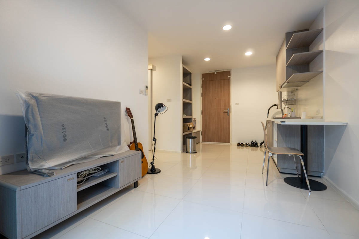 ขายคอนโด Whizdom สถานีปุณณวิถี สุขุมวิท 64 ขนาด 2 ห้องนอน 1 ห้องน้ำ 48.5 ตรม. ใกล้ BTS 400 เมตร