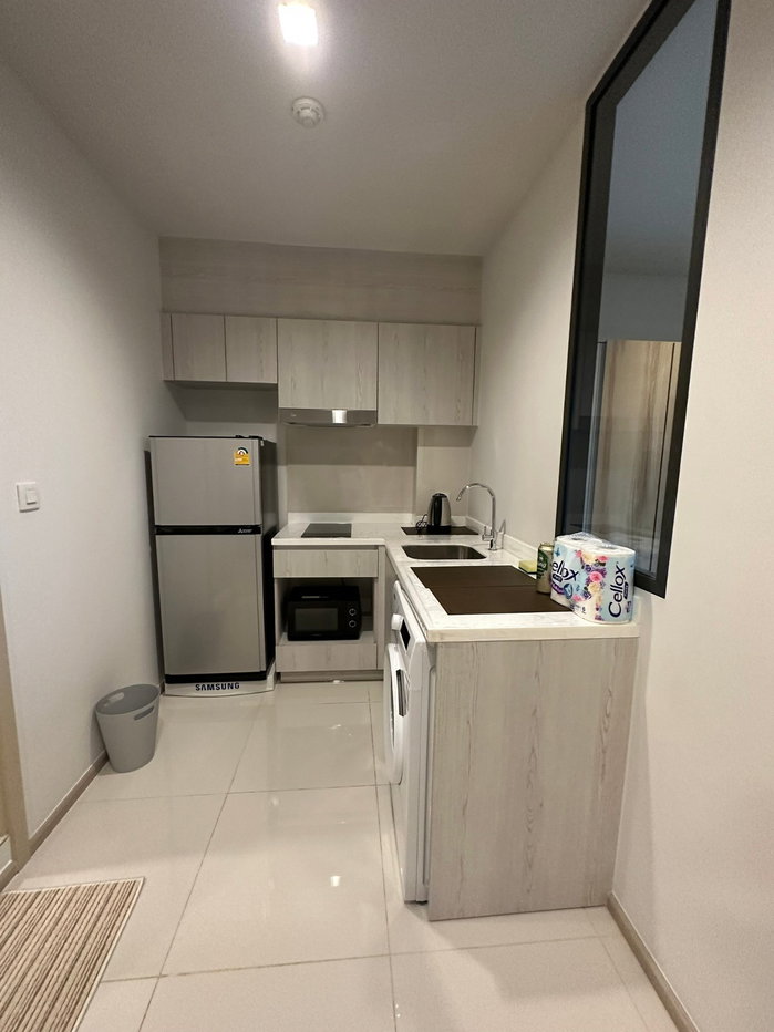picture FOR RENT  :  Life One Wireless (BTS Ploenjit) (RT-01)   - 5/9