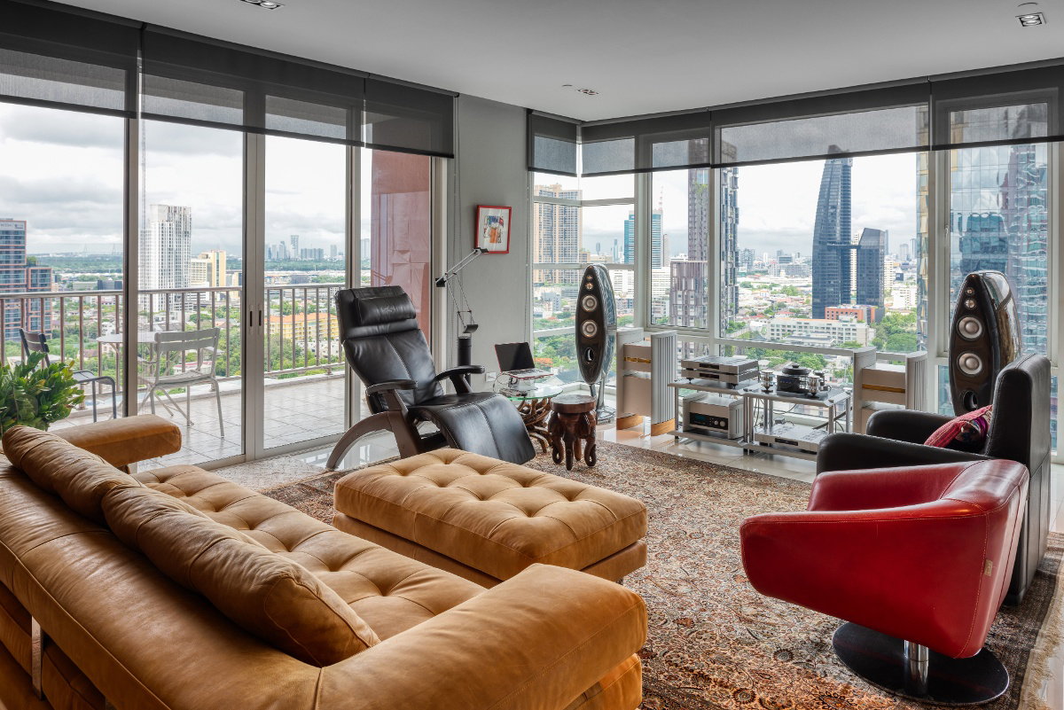 Fullerton Sukhumvit 3bedrooms for rent. Pet Friendly condo (Rt-01)