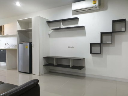 รูปภาพ Condo for rent 5790/mth. Big 1bedroom 37 sqm. included furniture+Air2+TV+Refri