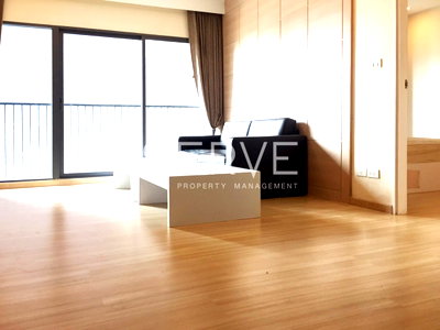 Condos for sale : 1 Bed 1 Bath with Bathtub Fully furnished Perfect Location BTS Thong Lo At Condo Noble Remix/ Condo For Sale