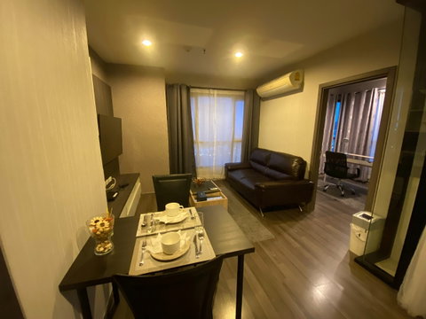 ขาย The Base Park West 2B1B วิวสระ วิวเมือง LineID : @Rizzestate (มี@ ข้างหน้า)